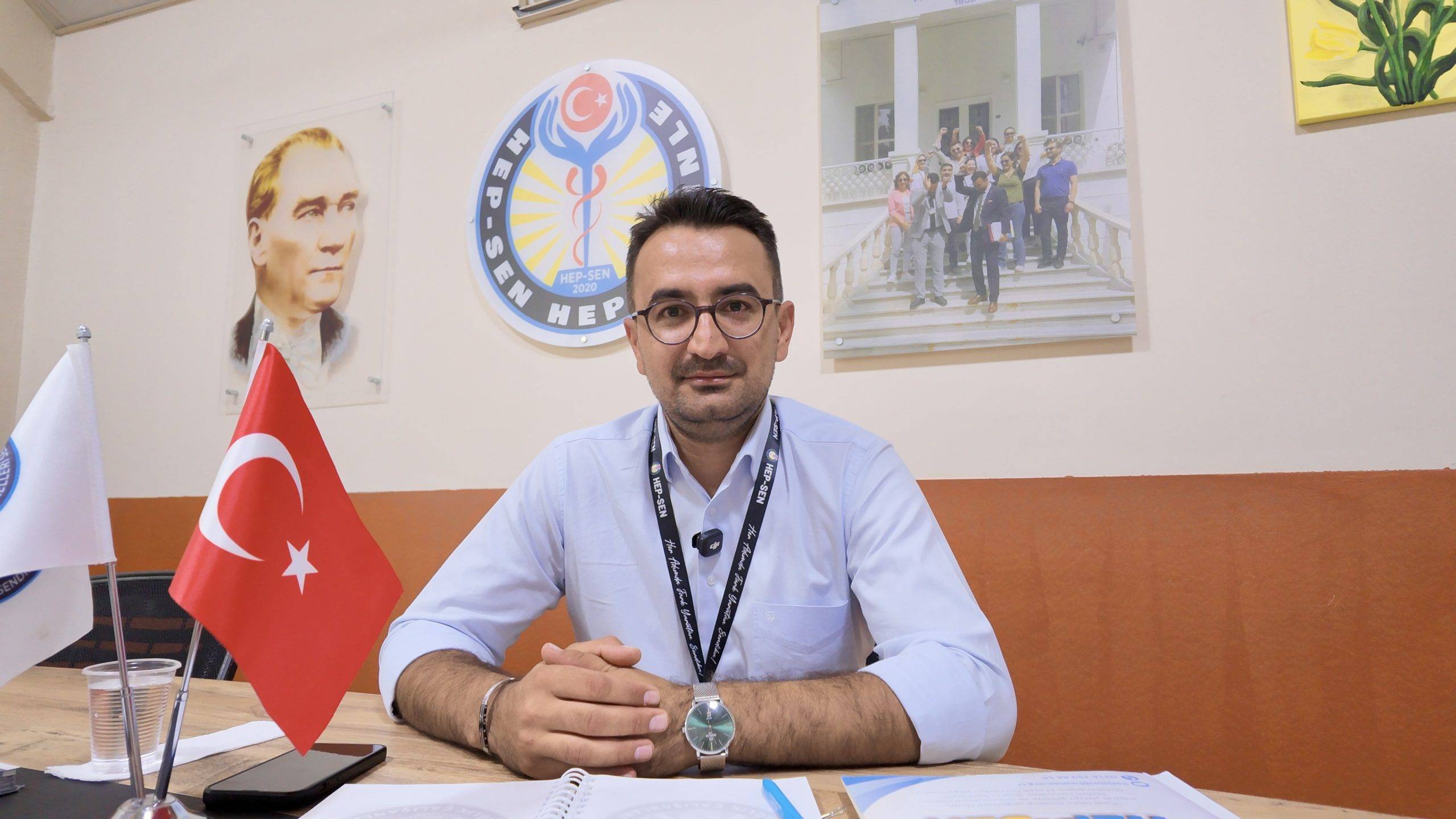 Ege Üniversitesi Hastanesi’ne Kadro Verilmedi, Yanık Ünitesi ve Merkezi Ameliyathane Açılamıyor! HEP-SEN Sendikası İzmir İl Başkanı Kemal Yılmaz, Ege Üniversitesi Hastanesi’nde