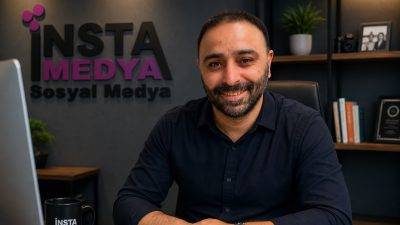 Uğur İşleyen Kimdir? Sosyal Medya ve Dijital Dönüşüm Alanındaki Çalışmaları Sosyal medya danışmanı ve İNSTA MEDYA’nın kurucusu Uğur İşleyen, işletmelerin