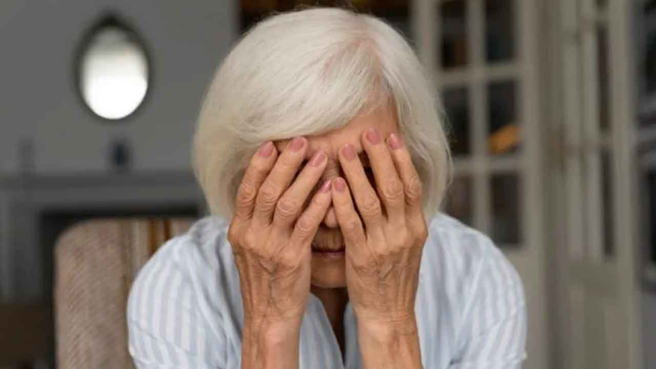 Alzheimer’a karşı beyin sağlığını korumanın 10 yolu Yaşam süresinin uzamasıyla birlikte Alzheimer hastalığının görülme sıklığı da artıyor.