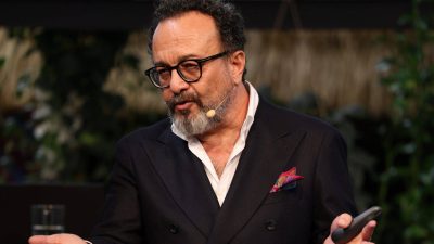 Fitoterapi uzmanı Dr. Ümit Aktaş’ın Köln’de düzenlenen “İlaçsız Yaşam” konferansında