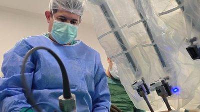 Uzmanlar, prostat kanseri ameliyatlarının yüzde 90'ının robotik cerrahi ile yapıldığını
